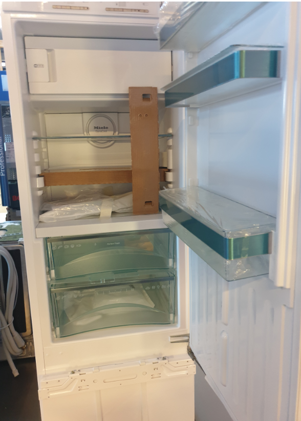 Miele Einbau-Kühlschrank K9759iDF-4
