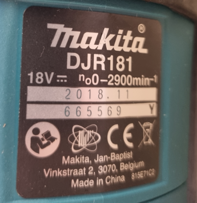 Makita DJR181 Säbelsäge inkl. Sägeblätter (im Karton)