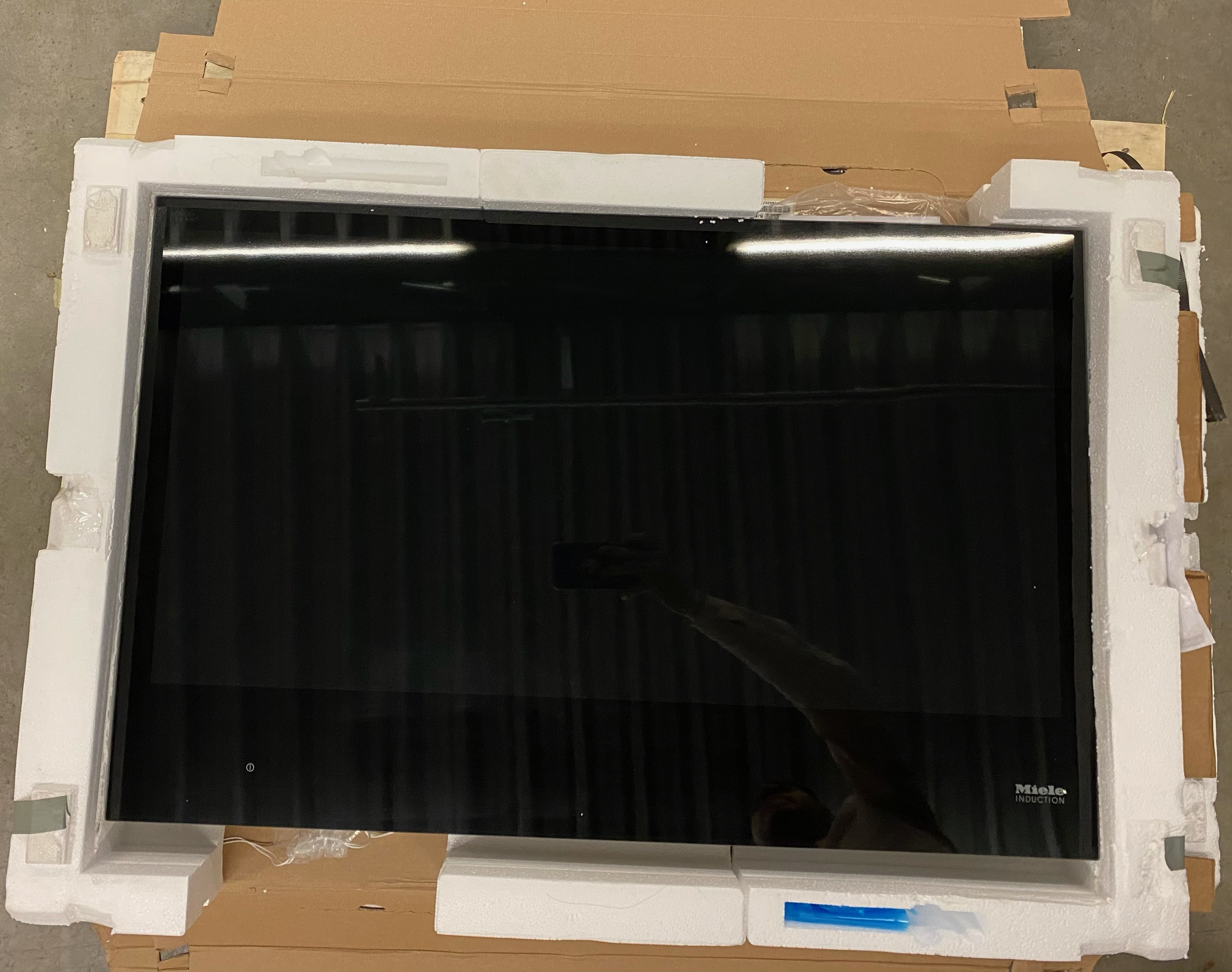 Miele Herdunabhängiges Induktionskochfeld 80cm flächenbündig KM7878FL