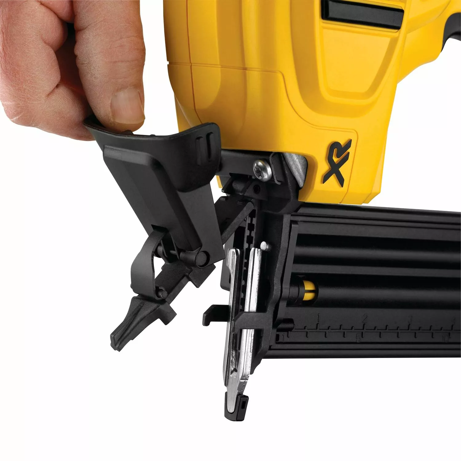 DeWALT DCN680N 18V XR Akku-Stiftnagler
