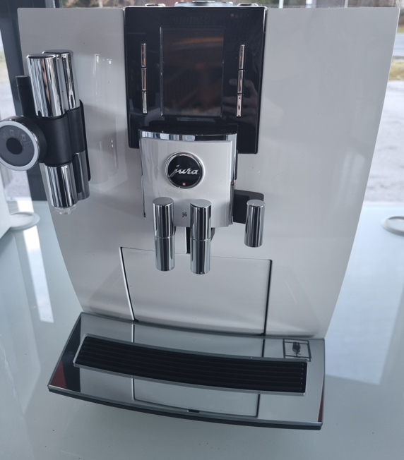 Jura Kaffeevollautomat J6 Piano White
