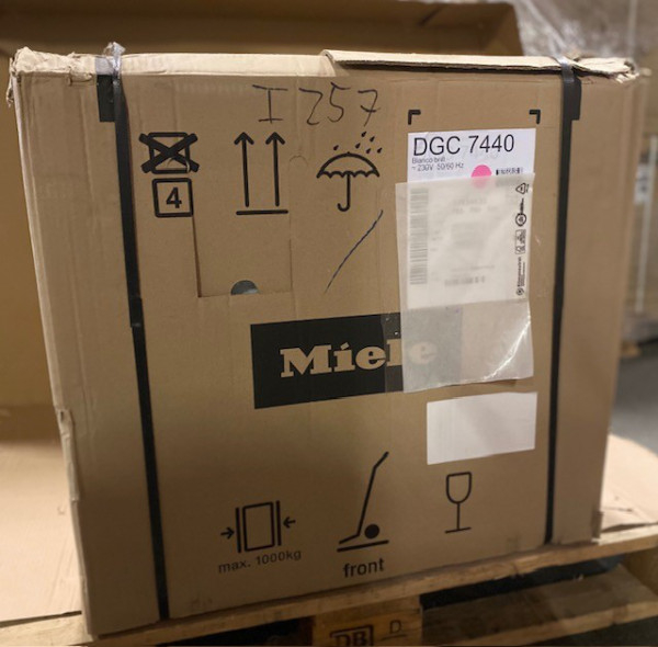 Miele DGC 7440 Pro Combi-Dampfbackofen XL Brillantweiß